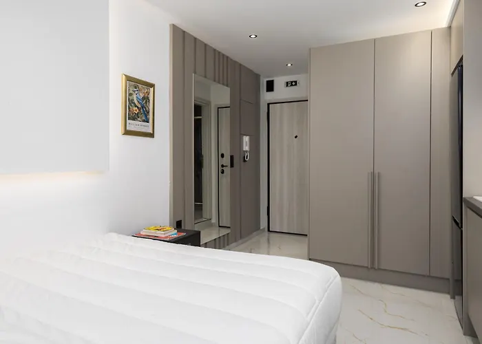 Apart Otel Amelie By Halu!
