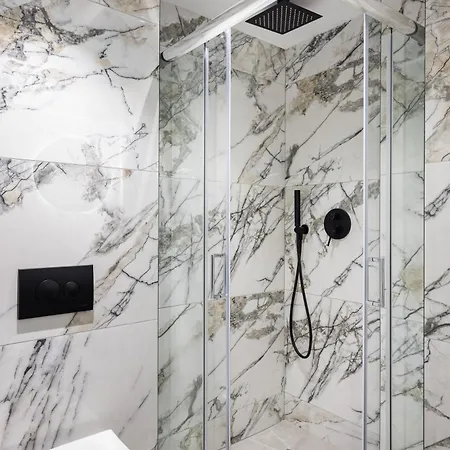 Amelie By Halu! 테살로니키