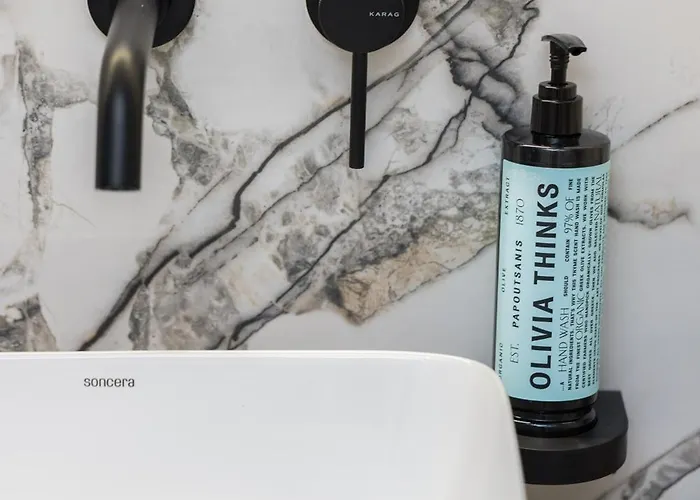 Amelie By Halu! Tessalónica